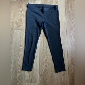 Old Navy Maternity Crop Leggings Size Large